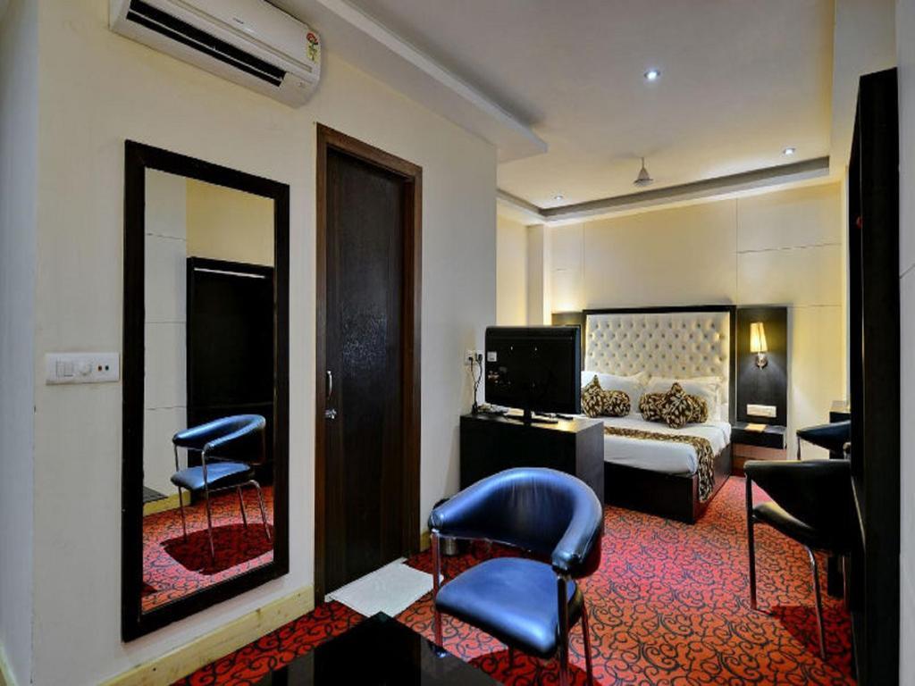 Click Hotel Kohinoor, Лудхиана Экстерьер фото